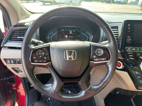Used 2023 Honda Odyssey Elite image 18