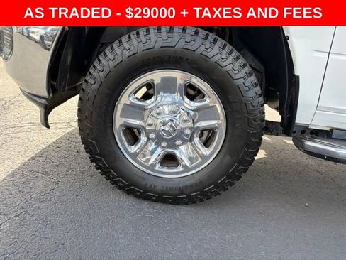 Used 2022 RAM 2500 Tradesman w/ Chrome Appearance Group AWD/4WD image 9