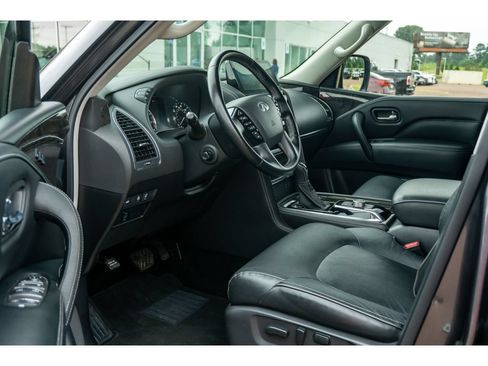 Used 2024 INFINITI QX80 Luxe AWD/4WD image 11