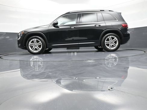 Used 2020 Mercedes-Benz GLB 250 4MATIC image 33