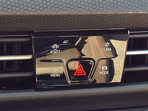 Used 2024 Volkswagen GTI SE image 8