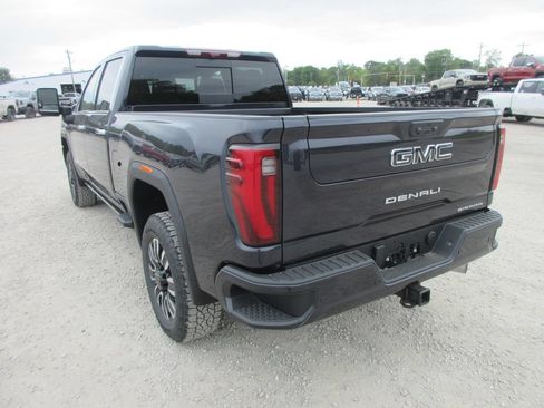 New 2026 GMC Sierra 2500 Denali Ultimate w/ Max Trailering Package AWD/4WD image 7