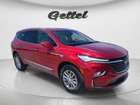 Used 2022 Buick Enclave Essence w/ Sound and Sites Package FWD image 3