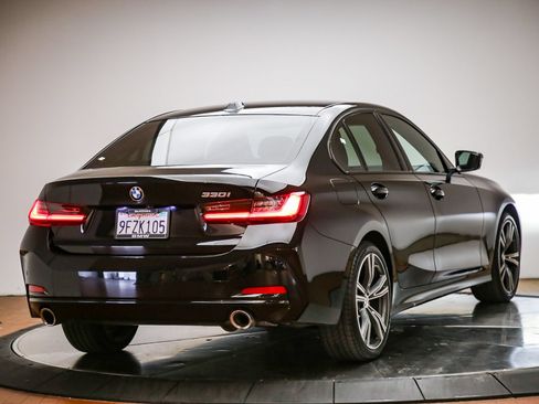 Used 2023 BMW 330i Sedan w/ Driving Assistance Package RWD image 5
