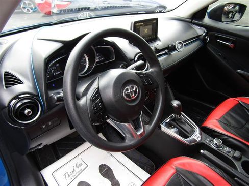 Used 2017 Toyota Yaris iA image 12