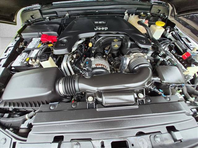 Used 2020 Jeep Gladiator Overland AWD/4WD image 25