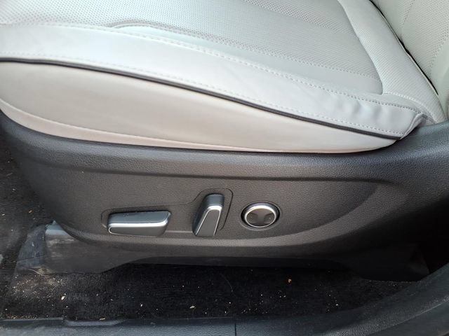Used 2024 Hyundai Palisade SEL FWD image 5