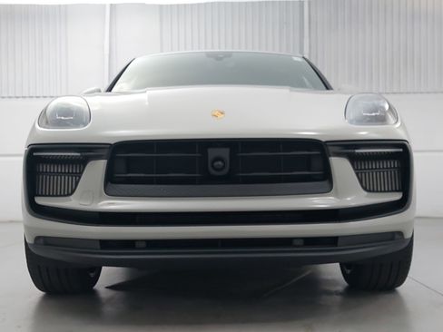 New 2026 Porsche Macan S image 10