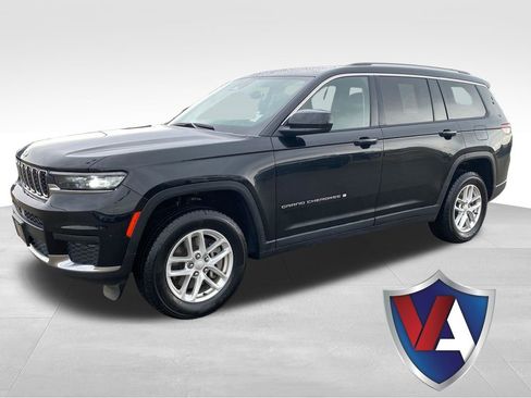 Used 2023 Jeep Grand Cherokee L Laredo image 1