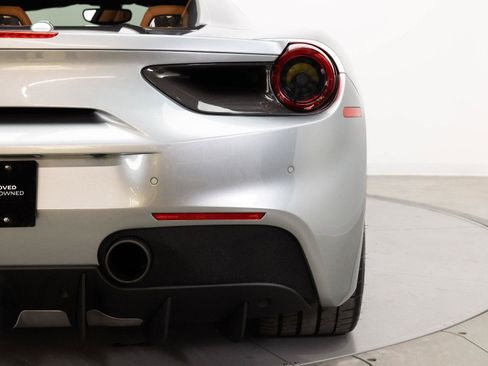 Used 2017 Ferrari 488 Spider RWD image 54