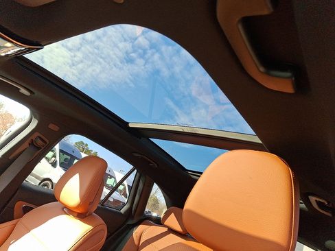 New 2026 Mercedes-Benz GLC 300 4MATIC image 9