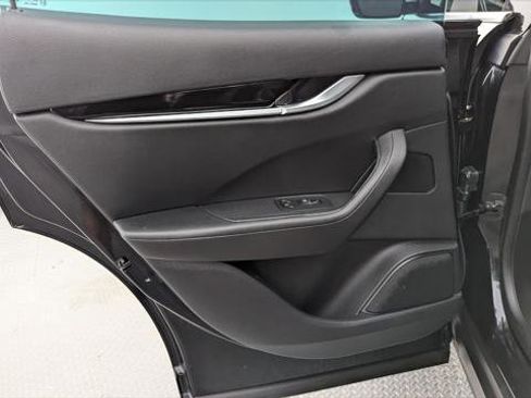 Used 2022 Maserati Levante GT image 14