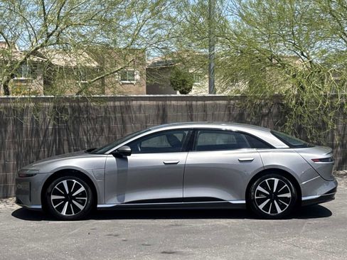 Used 2024 Lucid Air Pure RWD image 5