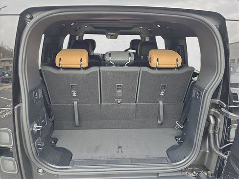 New 2026 Land Rover Defender 130 V8 AWD/4WD image 12