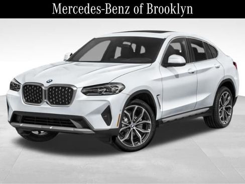 Used 2023 BMW X4 xDrive30i w/ Premium Package image 1