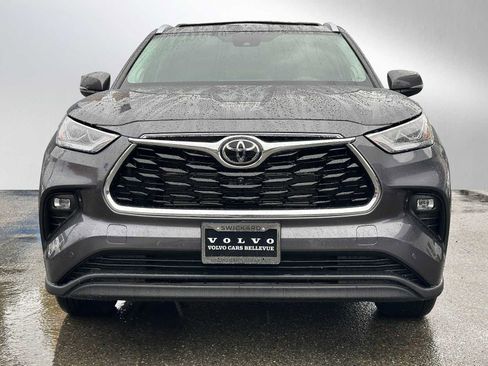 Used 2025 Toyota Highlander Limited image 8