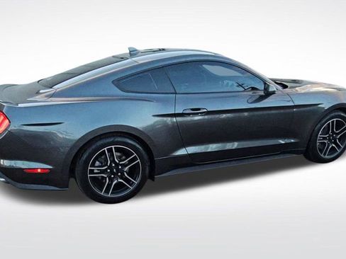 Used 2020 Ford Mustang Premium image 8