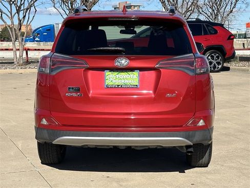 Used 2017 Toyota RAV4 XLE image 4
