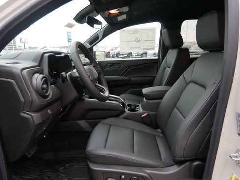 New 2026 Chevrolet Colorado Trail Boss AWD/4WD image 14