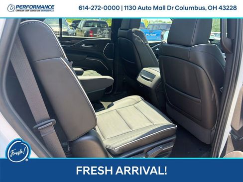 Used 2024 Cadillac Escalade Sport AWD/4WD image 17