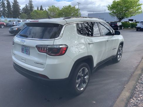 Used 2021 Jeep Compass Limited image 4