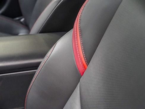 Used 2024 Toyota Prius Prime FWD image 20