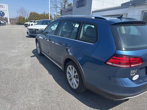 Used 2019 Volkswagen Golf Alltrack SE AWD/4WD image 9
