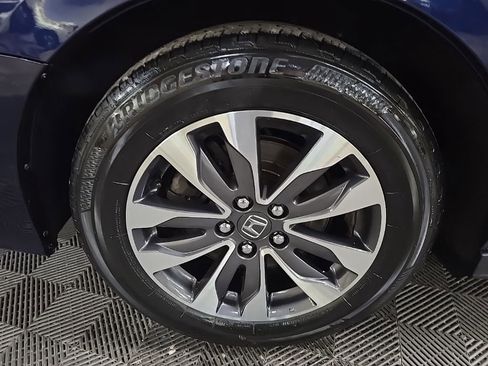 Used 2023 Honda Odyssey EX-L image 14
