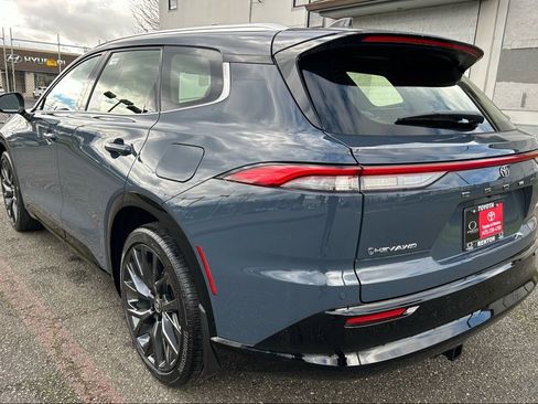 New 2026 Toyota Crown Signia image 7