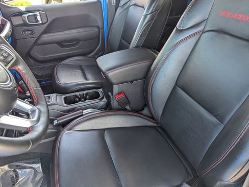 Used 2022 Jeep Wrangler Unlimited Rubicon w/ Steel Bumper Group image 18