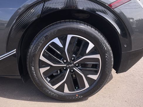 Used 2023 Kia EV6 Wind w/ Wind Technology Package RWD image 10