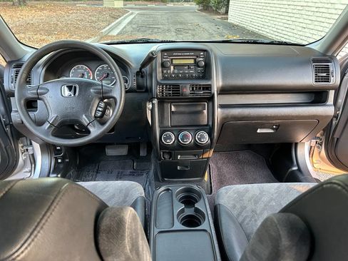 Used 2002 Honda CR-V EX image 38