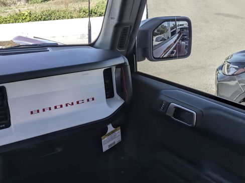 New 2025 Ford Bronco Heritage Edition image 34