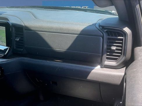 Used 2022 Chevrolet Silverado 1500 LT AWD/4WD image 27