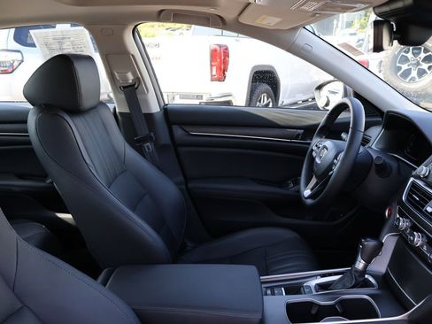 Used 2019 Honda Accord EX-L image 8