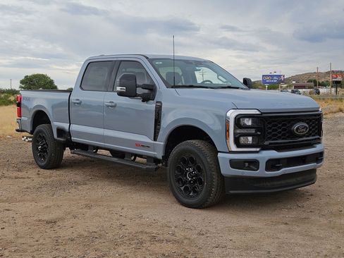 New 2025 Ford F350 Lariat w/ Lariat Ultimate Package AWD/4WD image 3
