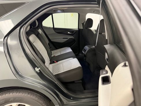 Used 2019 Chevrolet Equinox LS w/ LS Convenience Package FWD image 14