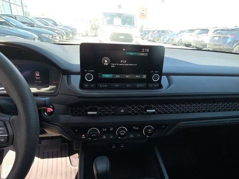 Used 2024 Honda Accord EX image 19