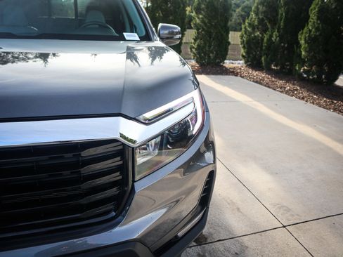 Used 2023 Honda Ridgeline RTL-E image 5