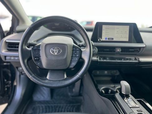 Used 2023 Toyota Prius XLE image 7