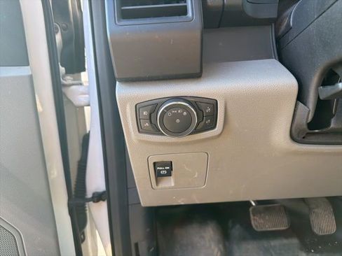 Used 2017 Ford F150 XL w/ Equipment Group 101A Mid RWD image 17