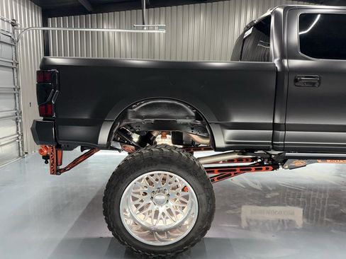 Used 2022 Ford F250 Platinum AWD/4WD image 14