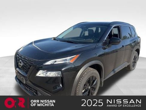 Used 2023 Nissan Rogue SV w/ SV Premium B Package image 1
