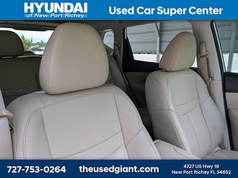 Used 2019 Nissan Rogue SL w/ Premium Package FWD image 6