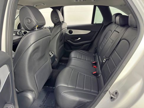 Used 2021 Mercedes-Benz GLC 300 image 39