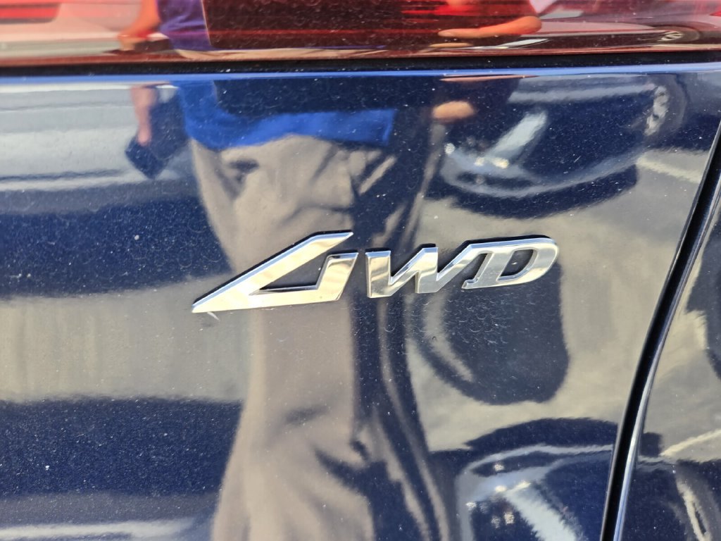 Used 2023 Genesis GV70 2.5T w/ Sport Prestige Package AWD/4WD image 9