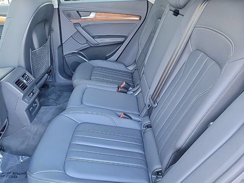 Used 2021 Audi Q5 2.0T Premium Plus w/ Premium Plus Package AWD/4WD image 15