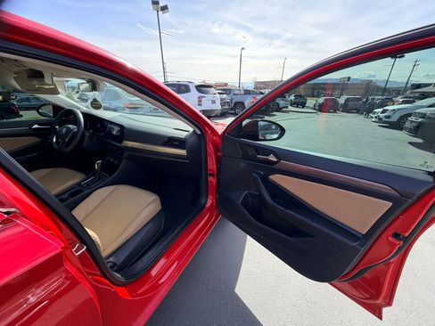 Used 2020 Volkswagen Jetta SEL image 23