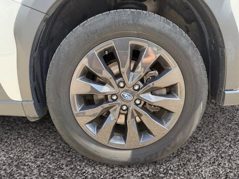 Used 2025 Subaru Outback Onyx Edition image 9