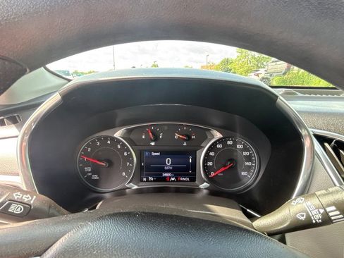 Used 2021 Chevrolet Equinox LT FWD image 7